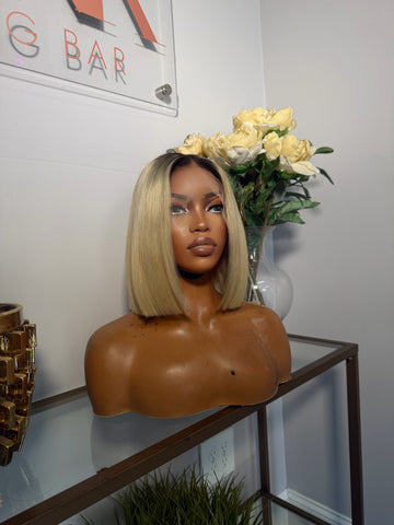 MIDDLE PART FRONTAL (BLONDE DARK SHADOW ROOTS)